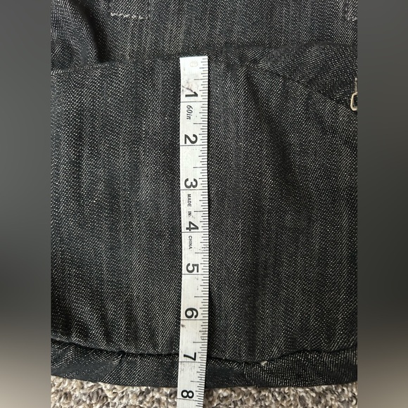 Thirty-One Stylish Denim Tote Bag with spacious room and outside pockets - Picture 8 of 9